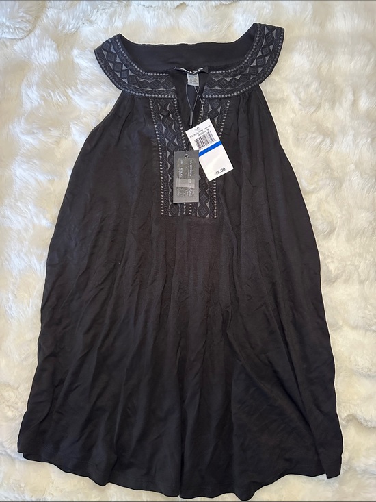 Cable & Gauge Tops - Cable & Gauge Black Embroidered Neckline Camisole